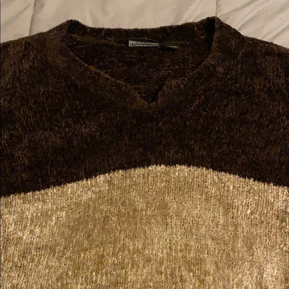 Super fuzzy cropped sweater